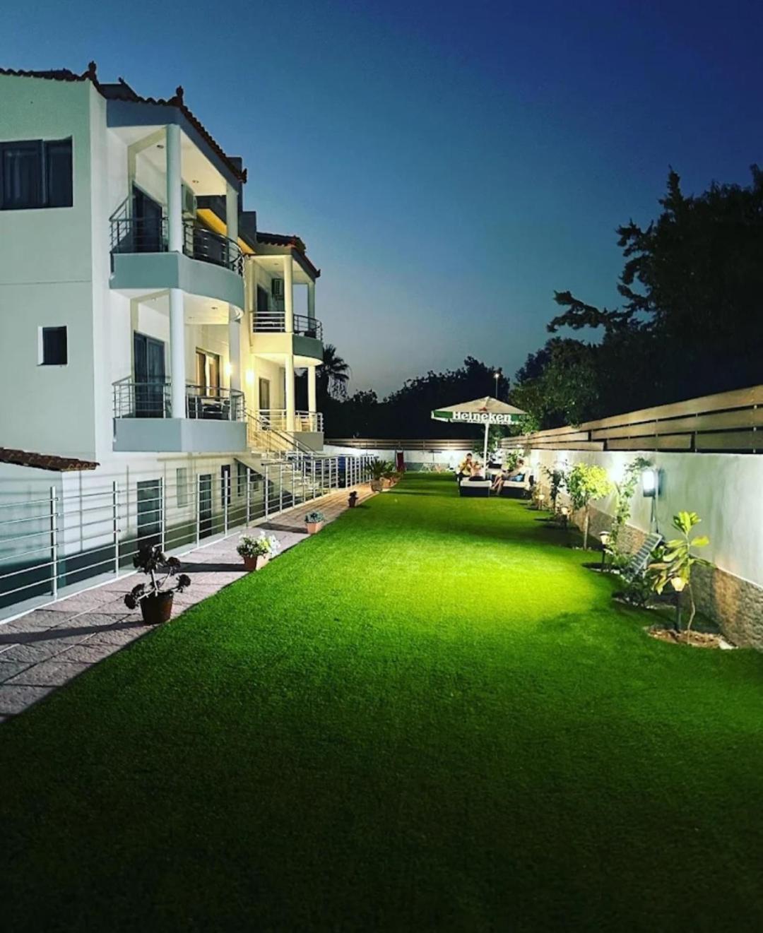ארטמידה Sun Day Apartments Free Airport Shuttle מראה חיצוני תמונה