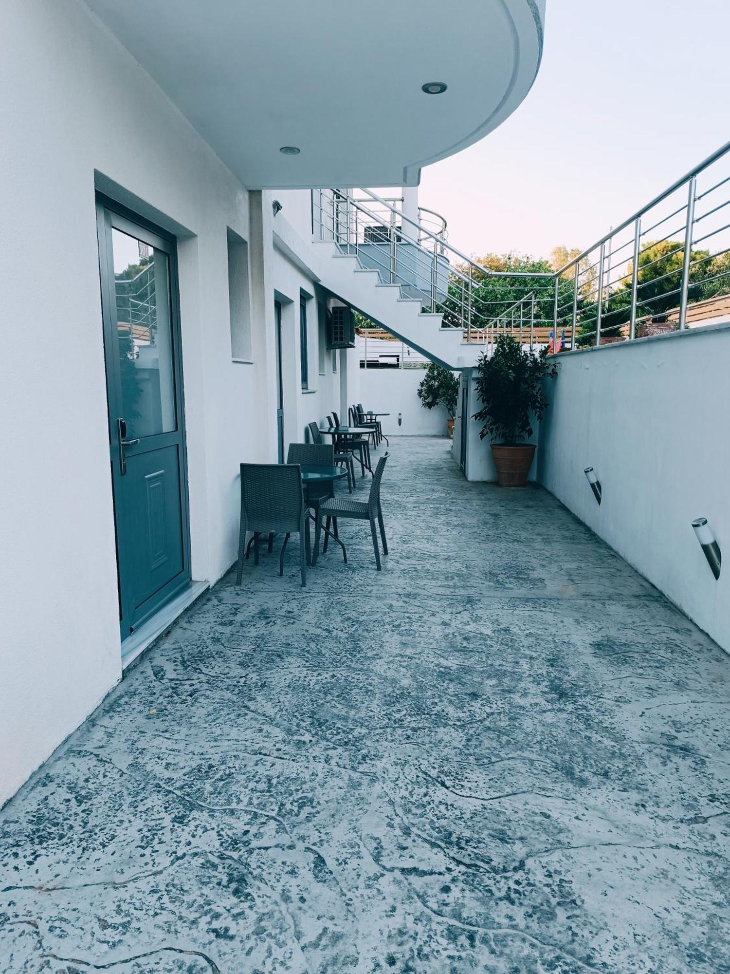 ארטמידה Sun Day Apartments Free Airport Shuttle מראה חיצוני תמונה